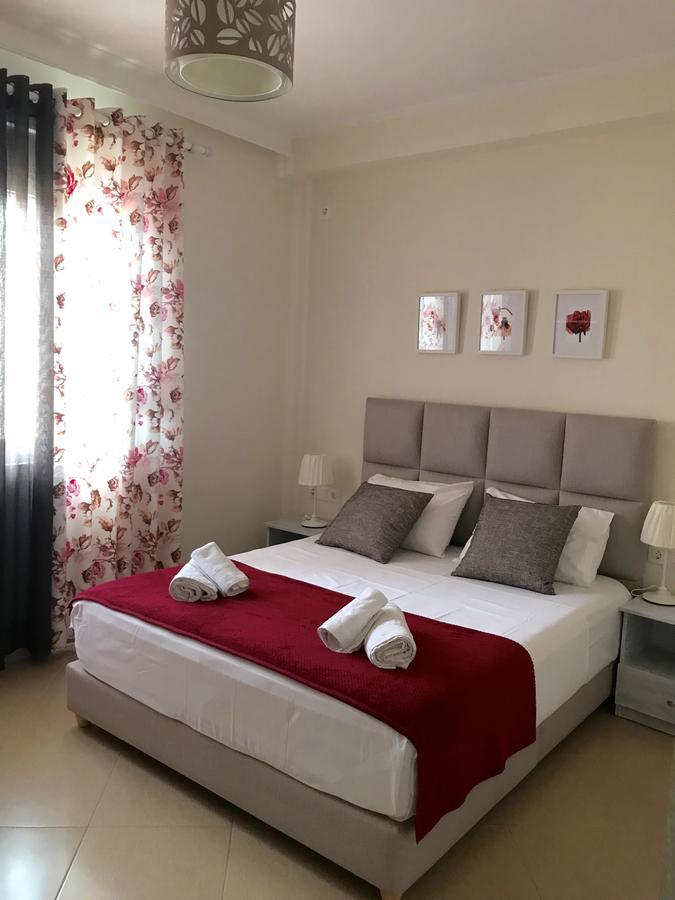 Central City Apartment Саранда Екстер'єр фото